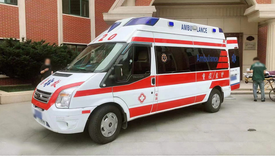 田林县重症监护救护车